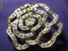 Brosa cu cristale Swarovski, model special + cutiuta CADOU!!!
