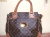 GEANTA DE DAMA DE FIRMA LOUIS VUITTON DIN PIELE LEI 330