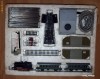 TRENULET ELECTRIC DE COLECTIE PIKO / LOCOMOTIVA + 2 VAGOANE + SINE , TRANSFORMATOR ,MACAZURI  SI CUTIA DIN POLISTIREN ORIGINALA