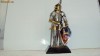 cavaler in armura cu halebarda