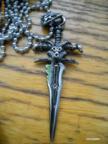 Sabie (Pandantiv) World of Warcraft  Frostmourne + Lantisor foto