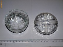 BOMBONIERA VECHE DIN CRISTAL = REDUCERE !!! foto