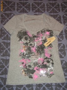 Tricou fashion marca Donna Karan, marimea S, nou! foto