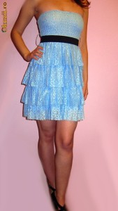 REZERVAT Rochie din dantela bleu S/M