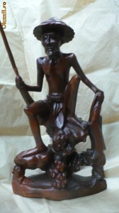 Statueta PESCAR lemn foto