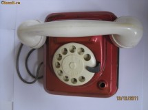 TELEFON DE COLECTIE DIN TABLA FABRICAT IN ANII 70 foto