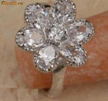 Inel placat cu aur alb 18 k si Topaz foto
