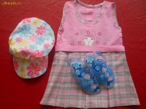 set rochita fetite 1/2ani si sepcuta+sandalute plastic cadou foto