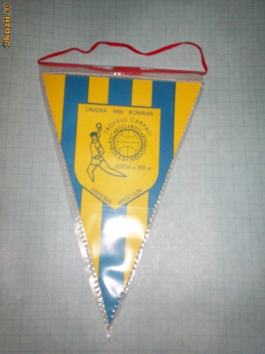 37 Fanion -TROFEUL CARPATI -Handbal Masculin-Oradea 1980 foto mare
