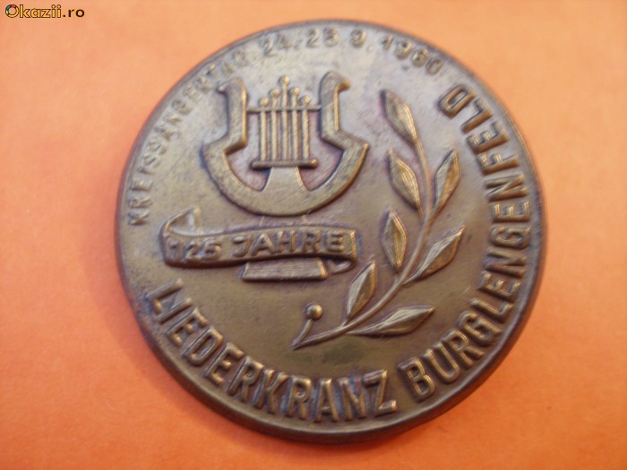 INSIGNA - ANIVERSARA - 1960 foto mare