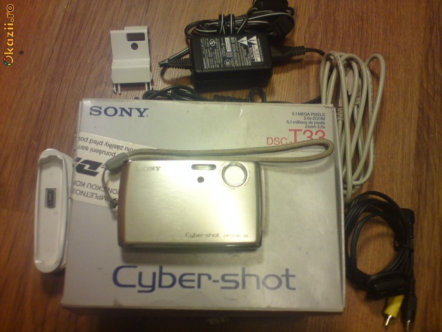 sony t33 defecta +toate accesoriile foto mare