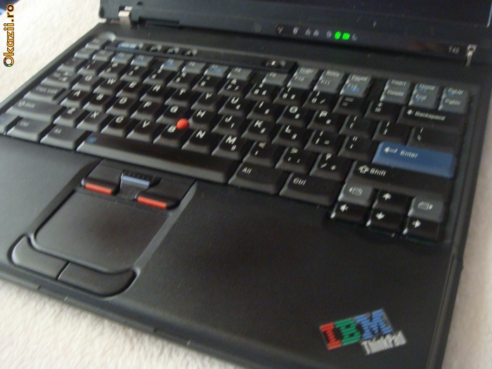 Laptop thinkpad IBM T42 foto mare