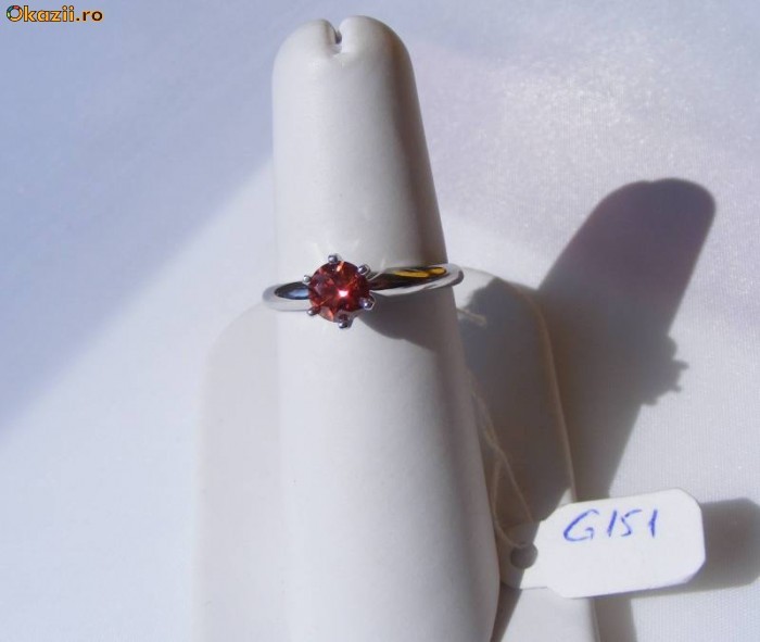 Inel logodna din aur alb 14K cu BRILIANT solitaire rosu de 1/2 carat, 5.1mm foto mare