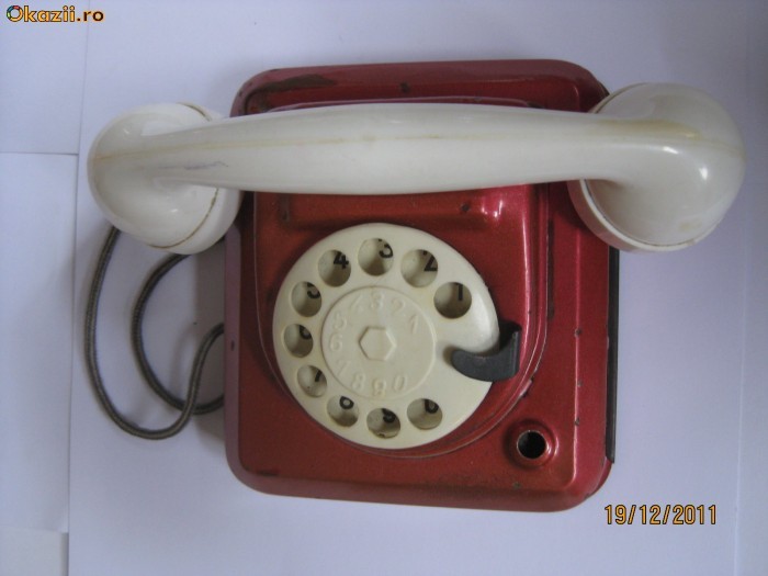 TELEFON DE COLECTIE DIN TABLA FABRICAT IN ANII 70 foto mare