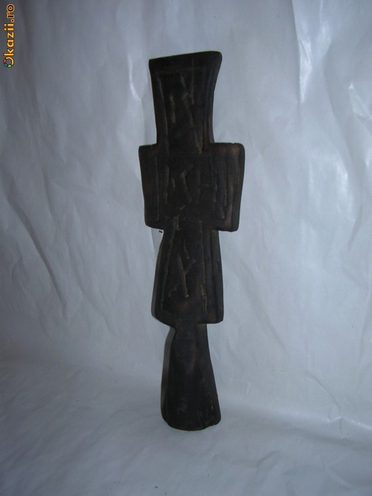 PRISTOLNIC/CRUCE DE RUGACIUNE/CRUCIFIX foto mare