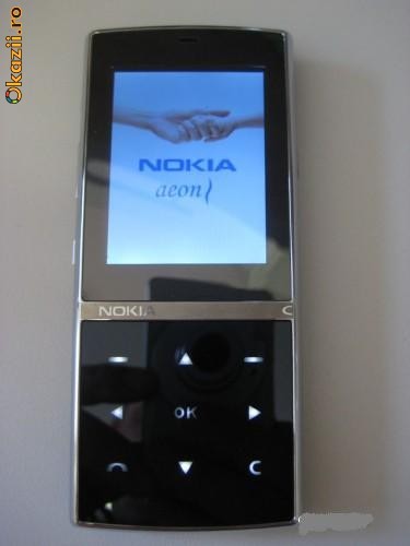 Replica Nokia aeon foto mare