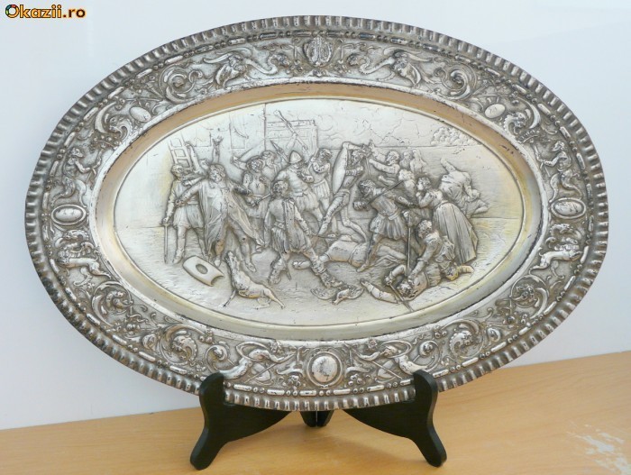 SPANISH RENAISSAINCE - SCENA DE LUPTA . METAL ARGINTAT foto mare