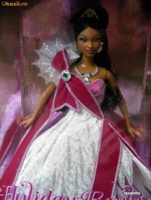 Bob Mackie Holiday Barbie 2005 - papusa afro-americana! foto