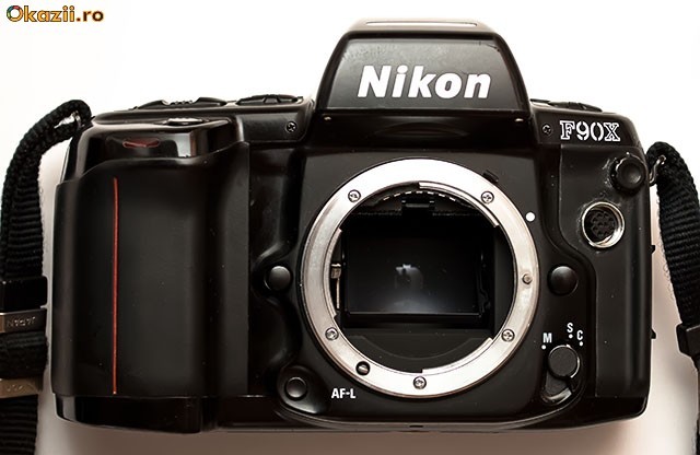 Nikon F90X foto mare