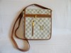 Oferta - Poseta Geanta de umar plic Louis Vuitton alb / gri curea maro asemanator piele Gentuta tip postas Louis Vuitton Made in Italy Model Nou 2013