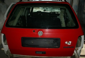 Hayon, haion rosu Volkswagen Golf 3 combi 1.9 TDI photo Hayon, haion rosu Volkswagen Golf 3 combi 1.9 TDI