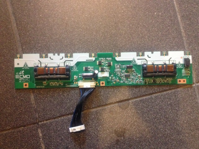 CCFL Inverter Board Samsung model: LC32IH62 LN32C450E1-DXZA 8 lamps, IC: AP11A21SN, trafo: 4012I TMS94879CS refer. I315B5-4UD-A001B T871075.00. foto mare CCFL Inverter Board Samsung model: LC32IH62 LN32C450E1-DXZA 8 lamps, IC: AP11A21SN, trafo: 4012I TMS94879CS refer. I315B5-4UD-A001B T871075.00. foto mare